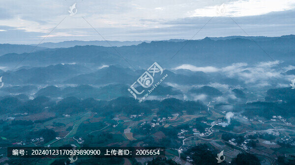 航拍貴州遵義山區(qū)風(fēng)光