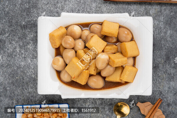 鹵鵪鶉蛋魚豆腐拼盤