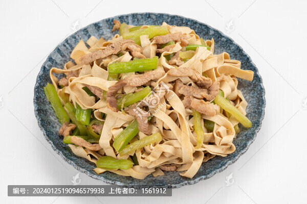 芹菜干絲炒肉絲