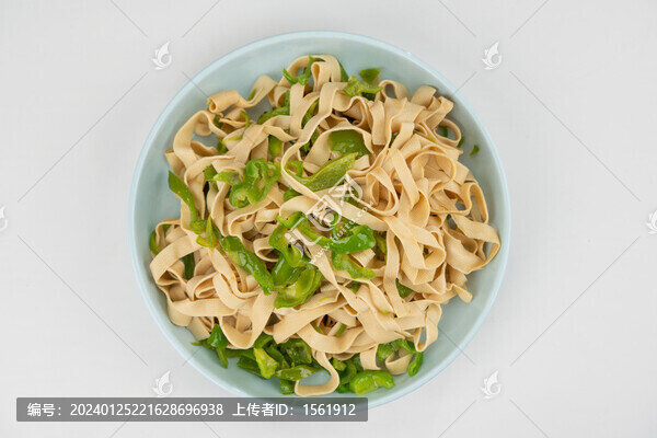 素炒尖椒豆皮