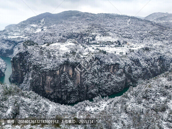 貴州黔東南大峽谷冬季雪景風光