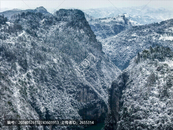 貴州黔東南大峽谷冬季雪景風(fēng)光