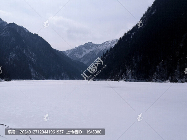 九寨溝長(zhǎng)海冬季