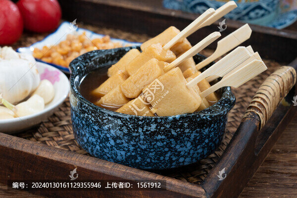 魚豆腐串澆頭