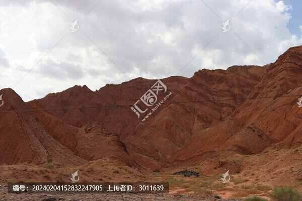 紅色土山