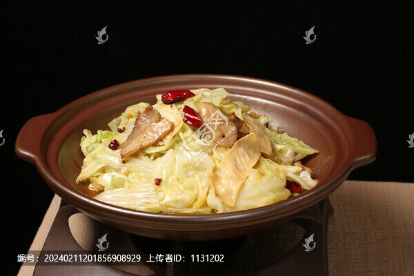 熗炒手撕包菜