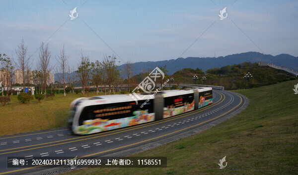 智軌車