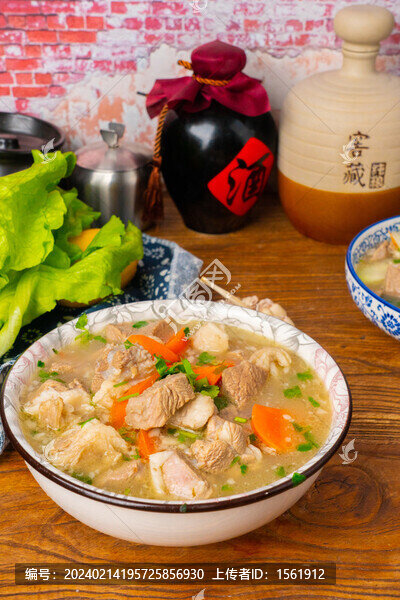冬季養(yǎng)生湯蘿卜羊肉湯