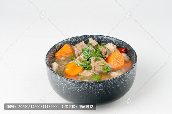 冬季養(yǎng)生湯蘿卜羊肉湯