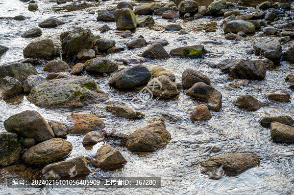 山澗小溪