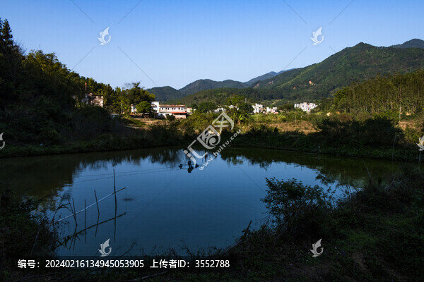 魚塘