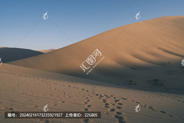 敦煌鳴沙山