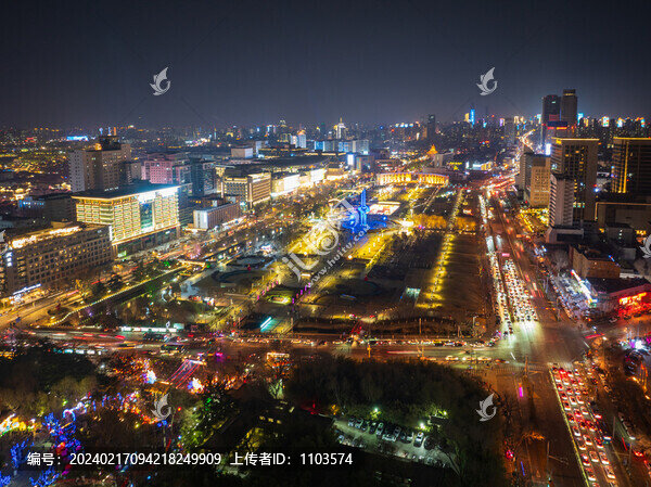 濟(jì)南趵突泉公園與泉城廣場(chǎng)夜景