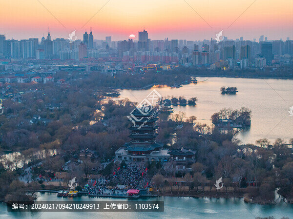 濟南大明湖夜景