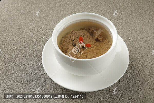 滋補(bǔ)清湯牛肉盅