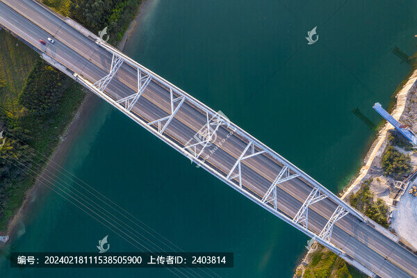 大橋航拍頂視圖