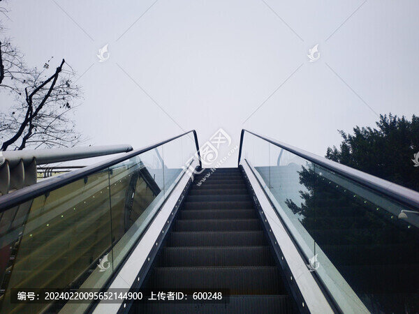 室外自動扶梯
