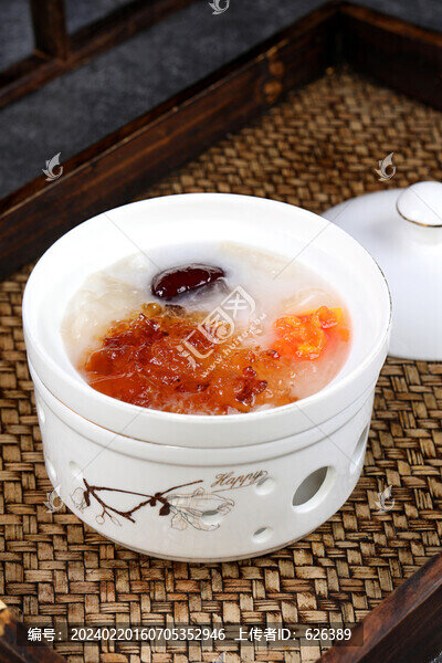 養(yǎng)顏桃膠