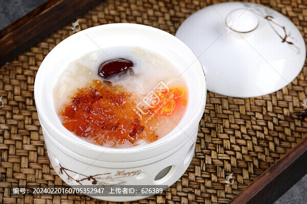 養(yǎng)顏桃膠