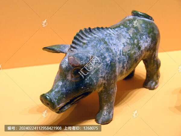 綠釉陶豬