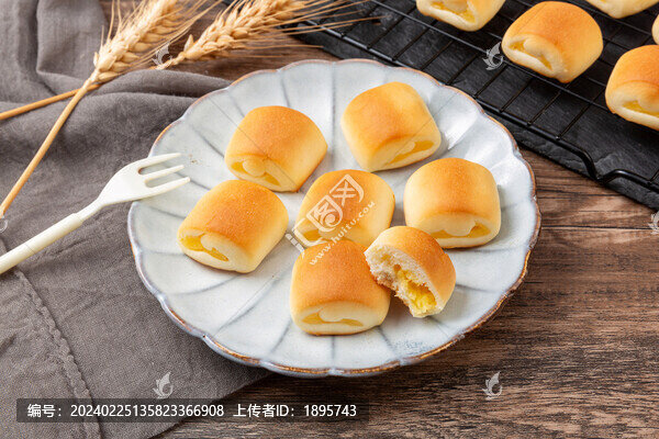 夾心小小面包