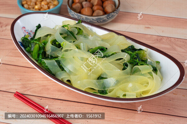 菠菜拌粉皮