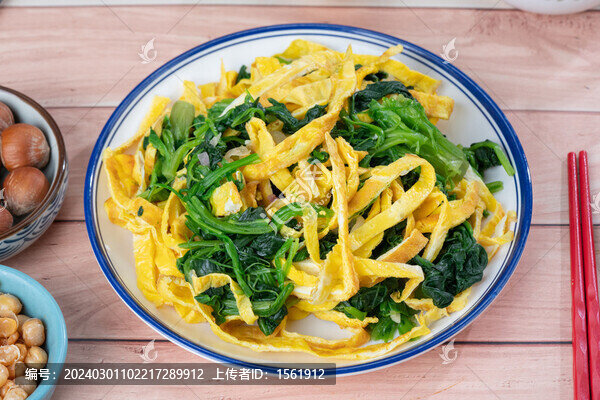涼拌菠菜蛋皮