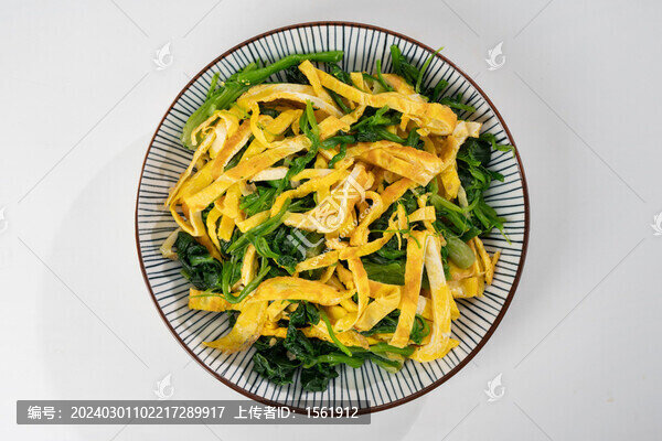 涼拌菠菜蛋皮