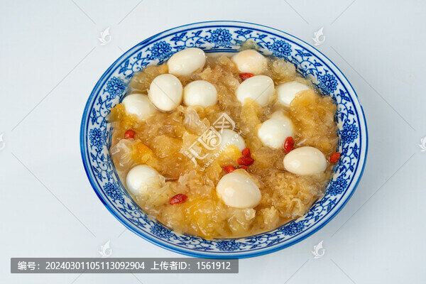 雪耳鵪鶉蛋