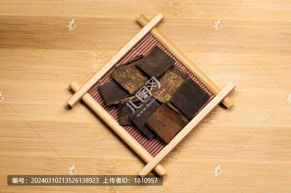 鹽杜仲中藥飲片