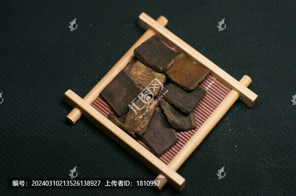 鹽杜仲中藥飲片