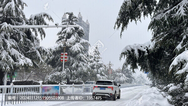 雪中行駛