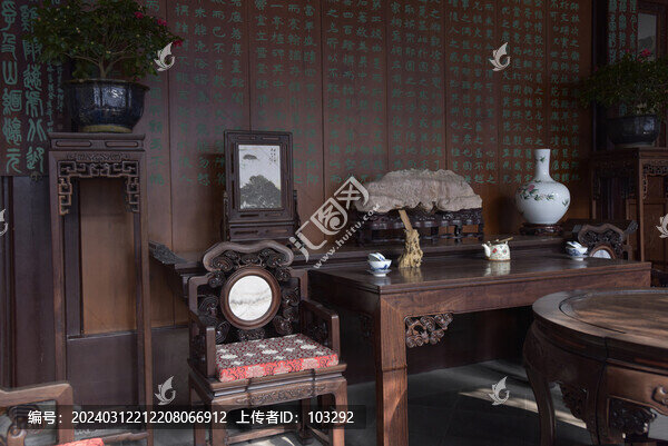 古代廳堂的老式家具