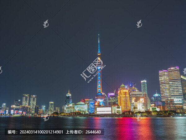 上海浦東陸家嘴黃浦江