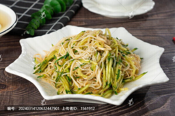 黃瓜杏仁拌金針菇