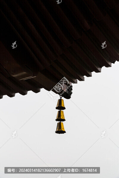 古塔上的鈴鐺