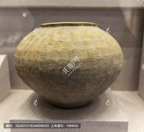 新石器時(shí)代陶罐