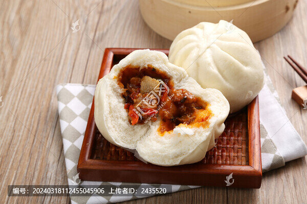 一籠回鍋肉包
