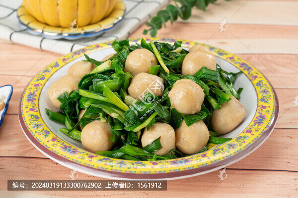 韭香炒魚丸