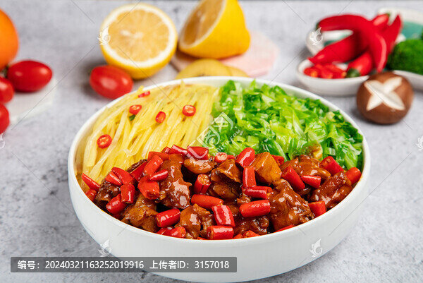 紅燒牛肉蓋飯