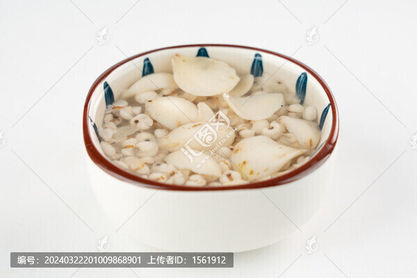 百合薏仁糖水
