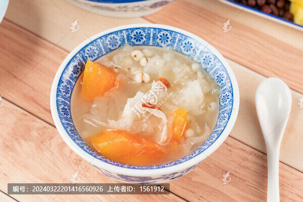 木瓜薏米雪耳