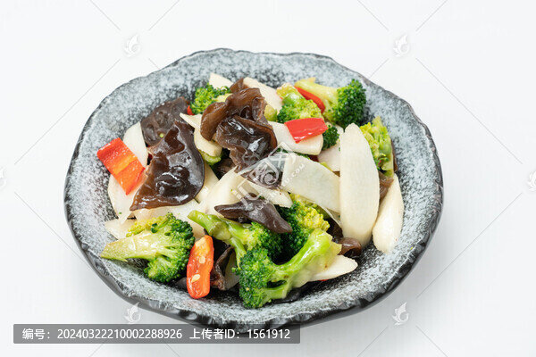 木耳山藥炒西藍(lán)花