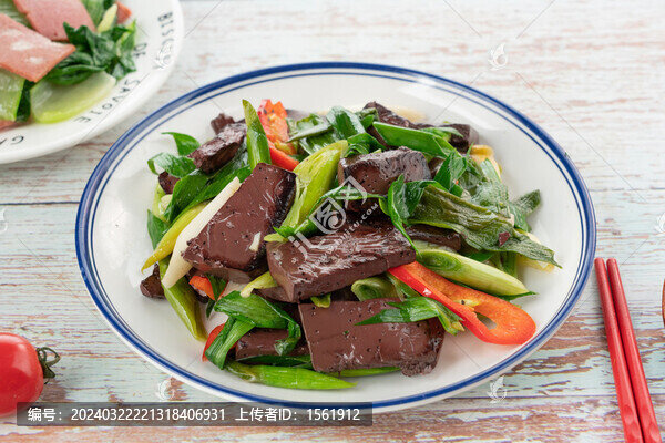 青蒜鴨血