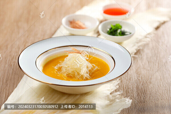 黃燜魚翅