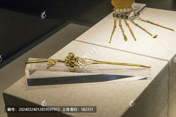 清代金釵
