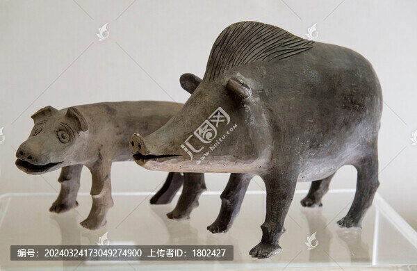 東漢陶狗陶豬