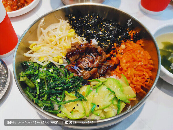 一碗韓式拌飯