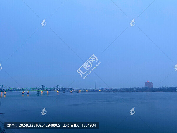 鴨綠江斷橋