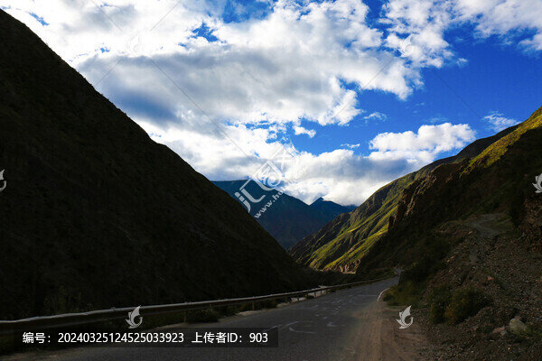 自駕318川藏線(xiàn)